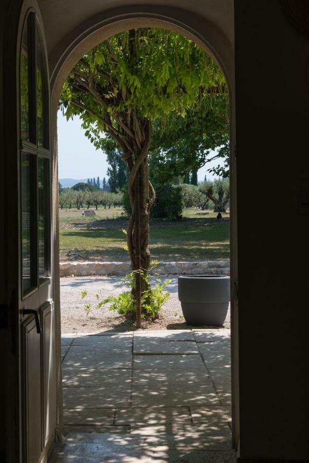 Domaine De Fontbelle Panzió Graveson Kültér fotó